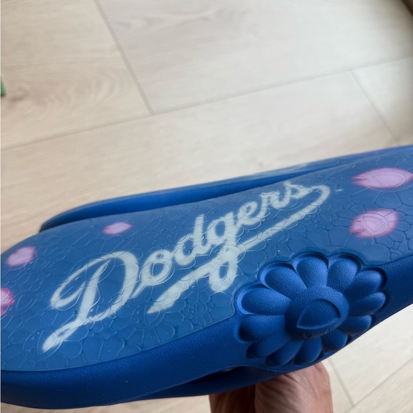 Takashi Murakami X Dodgers MLB TOKYO SERIES Slides Slippers - Picture 4 of 10